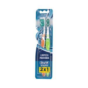 Leve 2 e Pague 1 Escova Dental Oral-B Complete 40